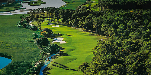 The 17th is the signature hole at the Pearl's East course